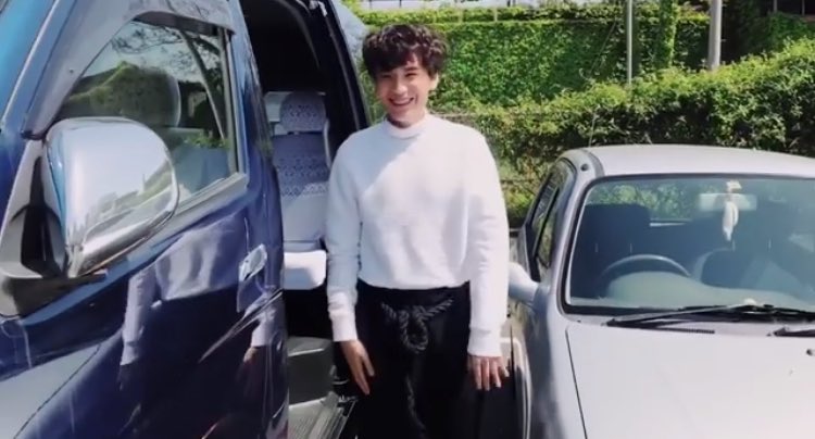 whocaresC_C's tweet photo. เด็กคิ้วท์เอ๊ยยยยยยยยย อายส์ลงมาอย่างเซ็กซี่ ยูกิลงมาอย่างเท��� แต่คุณคชาคือคิ้วท์+เขินจนมีแต่คนเอ็นดู บอกว่าน่ารักเกินไปแล้วคชา ฮือออ เกินไปจริงๆ #คชาเป็นคนน่าฟัด 0/////0 #Kachanontanun https://t.co/laRy0EefjZ https://t.co/U6Vg5IS9pf