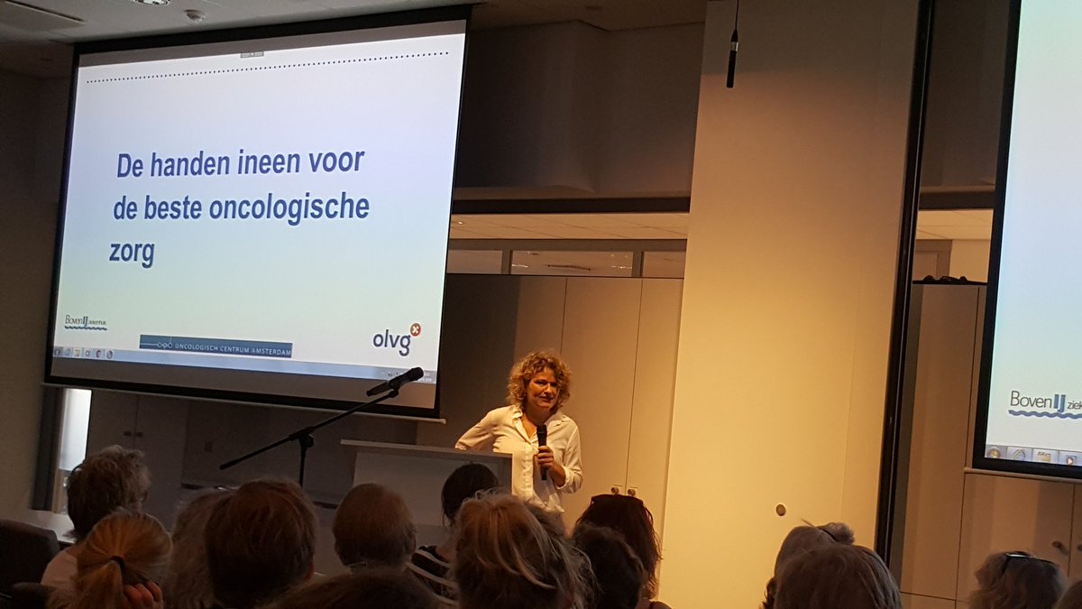 OncoAMSTERDAM's tweet photo. Hanneke Jenje opent het Oncologisch symposium #OncoCentrAmsterdam in @olvg https://t.co/4RQrqqL2gT