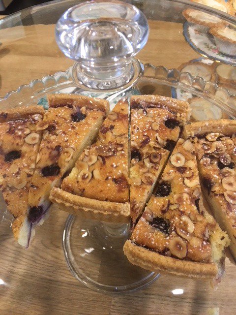 BonnetsAtDawn's tweet photo. Just posting a few pics of the cakes that we discuss on our latest episode from @GaskellsHouse. I could really use a slice right about now. #TeamGaskell #ElizabethGaskell #TeamCoffeeandWalnut https://t.co/u7S0U9e6xY