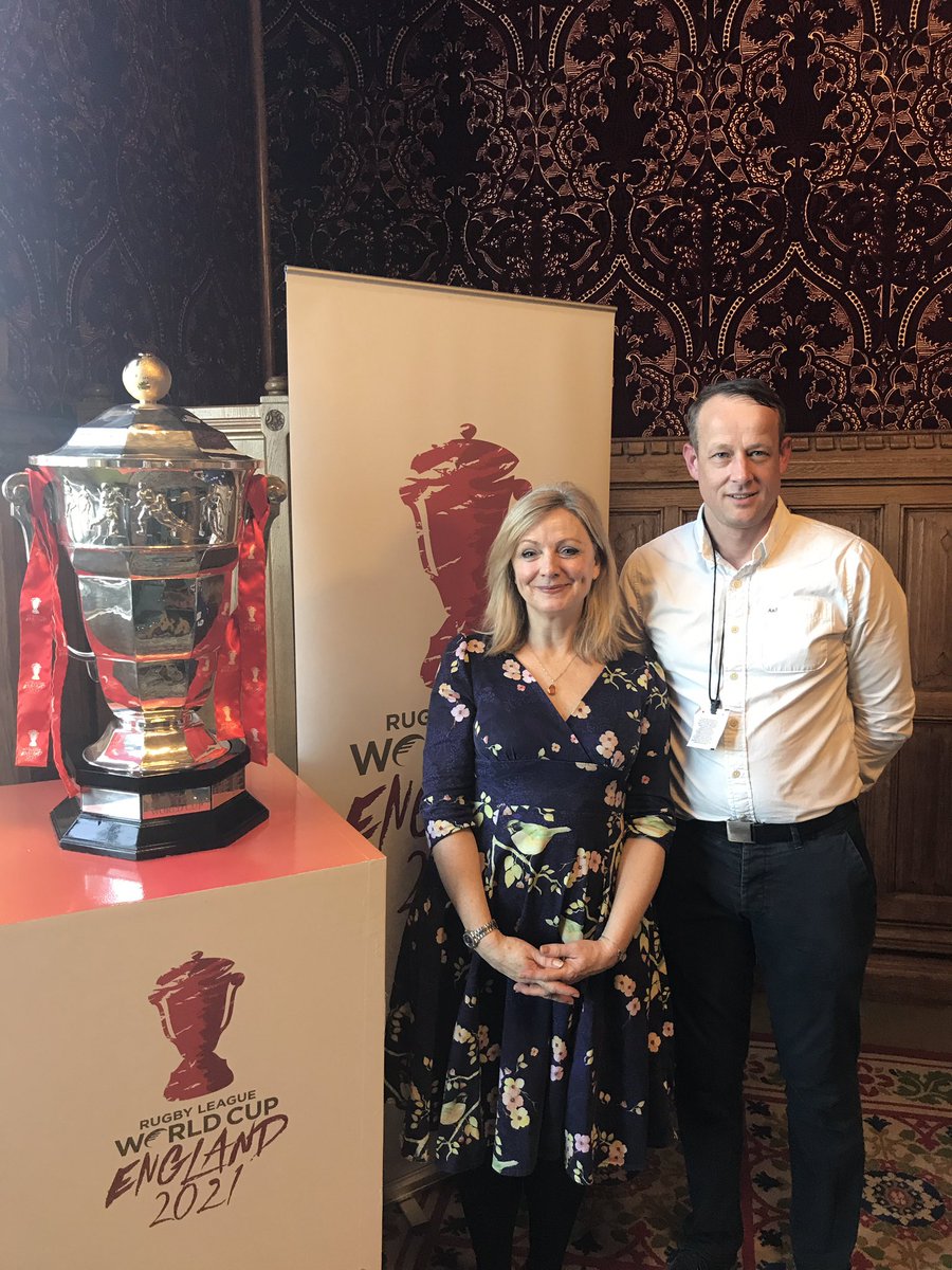 TracyBrabin's tweet photo. Very happy to have the chance to talk girls rugby, film and theatre with @RLWC2021 in Parliament with https://t.co/HWEZUzZVkn… thank you for organising @JudithCummins @Bulldogs_Daily @bulldog_girls https://t.co/r0VB5ERHZ0