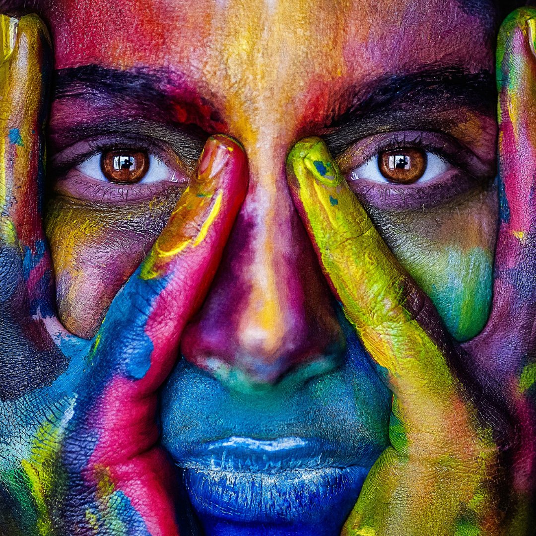 SpringerDigital's tweet photo. Photo's with eyeballs (people or animals) work 68% better on social media than photo's without #DigitalMarketing #marketingtips #cornwall #SocialMediaManagement #socialmedia #instagramposts #Facebook #createanimpact https://t.co/RrfFkvoKaQ