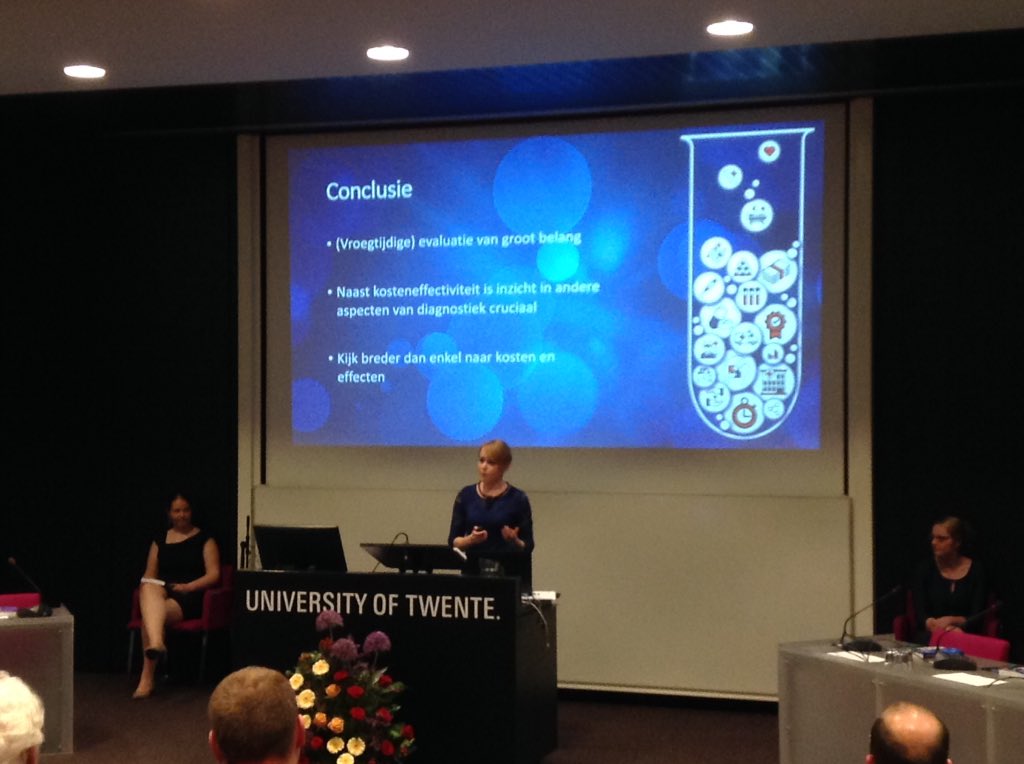 CarineDoggen's tweet photo. #htsr #utwente promotie @Michelle_Kip early health technology assessment of plint of care and laboratorium diagnostics https://t.co/MGEL681Szo