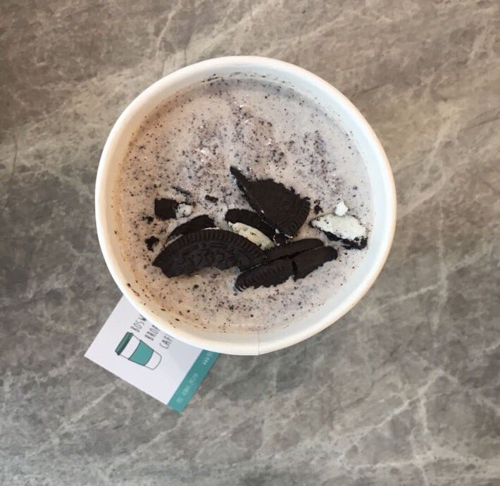 I need this milkshake in my life today. Grab yours from the new cafe <a href="/boswellsoxford/">Boswells of Oxford</a> 

#OxCompendium #discovertheREALoxford