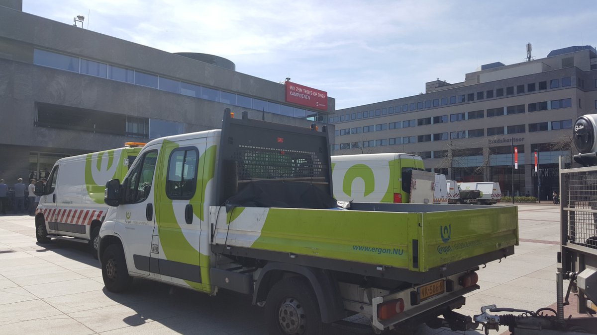 En weer werden er kampioenen gehuldigd op het balkon van het Stadhuis. Dit keer niet de voetballers van PSV, maar de harde werkers van Ergon, de kampioenen van de schoonmaak. eindhoven.nl/nieuwsarchief/…