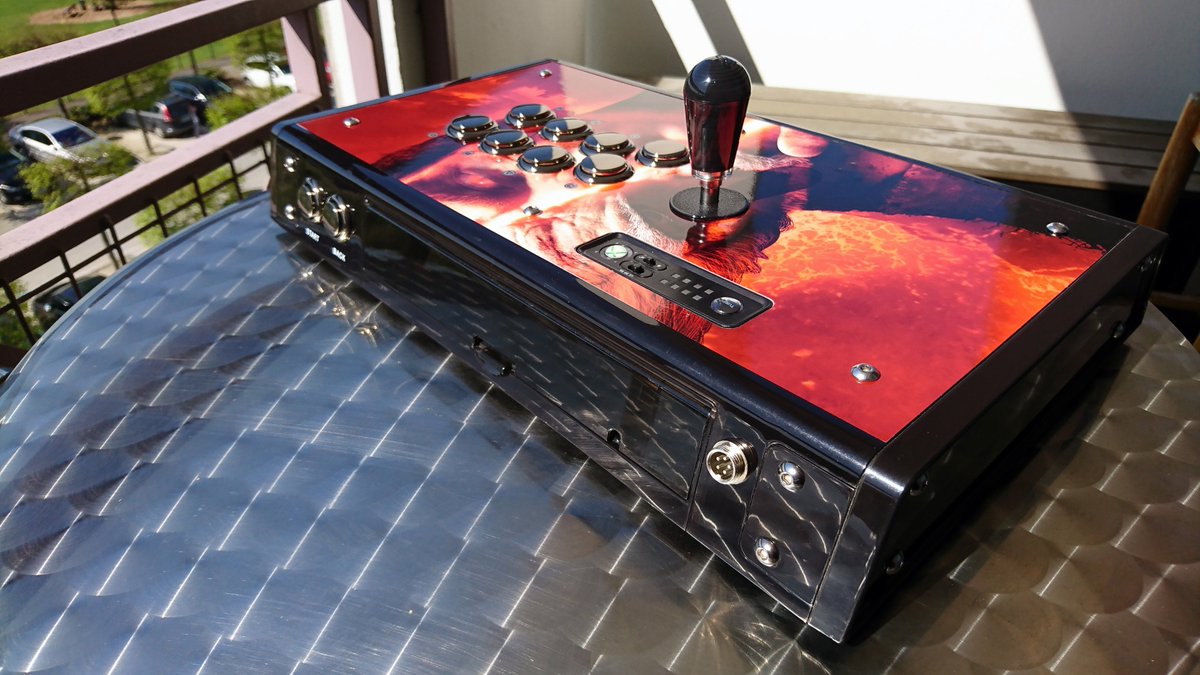 haganeno93's tweet photo. Modded Mad Catz V.S. Edition Fightstick for PS4 with Tekken 7 Artwork, gorgeous Gunmetal Grey buttons from @sanwadenshi and Korean Joystick from Crown #FightstickFriday #JackalsCrew https://t.co/9DUBnXZRwF