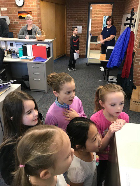 douglas_mentzer's tweet photo. Thursday Thought/Hero Testimony (from Reya): my Kindness Hero is my sister Kira. She is always nice to me &amp; everyone else...her &amp; my cousin were making slime &amp; she let me play with them &amp; make slime too! Another example she always read &amp; plays with my brothers  #tpsand1 #yes2tps https://t.co/x6rjj9BJVB