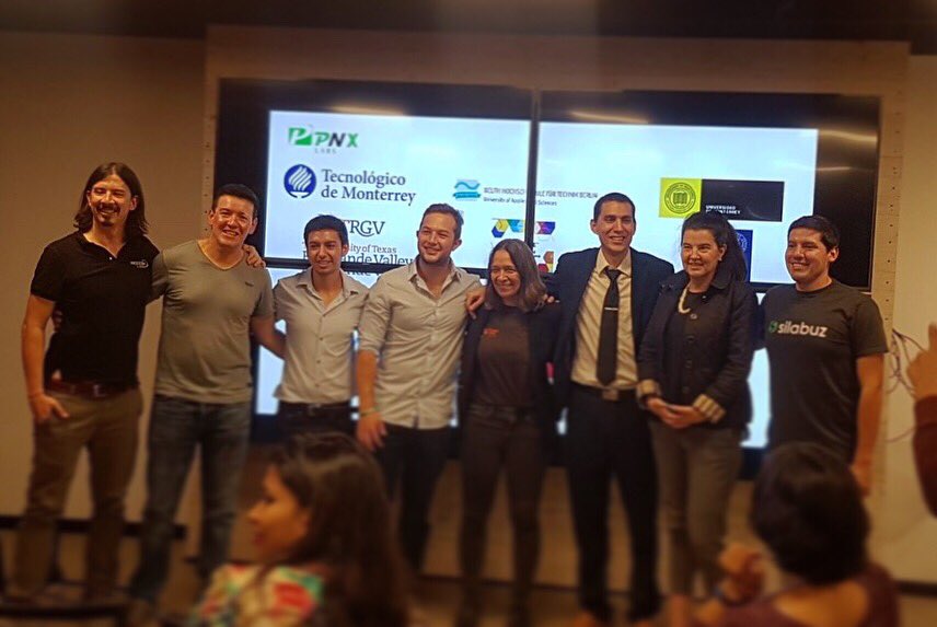 ProcessimLabs's tweet photo. ¡Excelente el EdTech Demo Day de ayer! Gracias a todos los que pudieron acompañarnos 🎓🤓. #EdTech #startup #startupchile #g19 #mobilesimulations https://t.co/6B6EFBw4Di