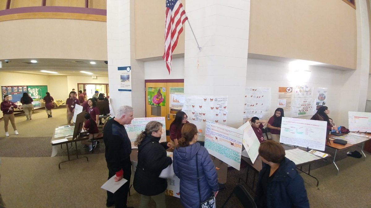 bio_otoole's tweet photo. Parents are being educated on Monarchs by students. Great to see! #MortonPride https://t.co/m3D3WSpv4V