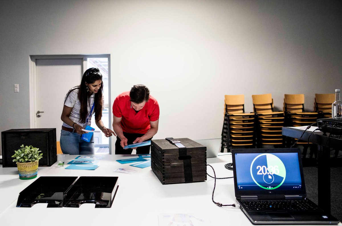 Gelukkig is iedereen vandaag ontsnapt uit de Escape room informatiebeveiliging! #weekonnect <a href="/vecozo/">VECOZO</a>