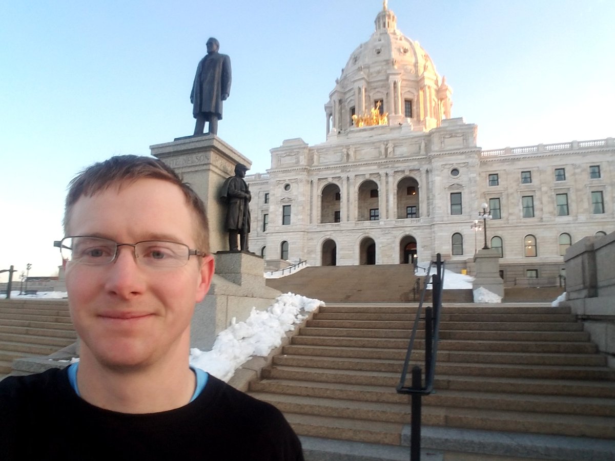 TrailsideMike's tweet photo. A little #dairyfarmer sight seeing on my morning #run.  #isuckatselfies https://t.co/K0ztj8yfRs