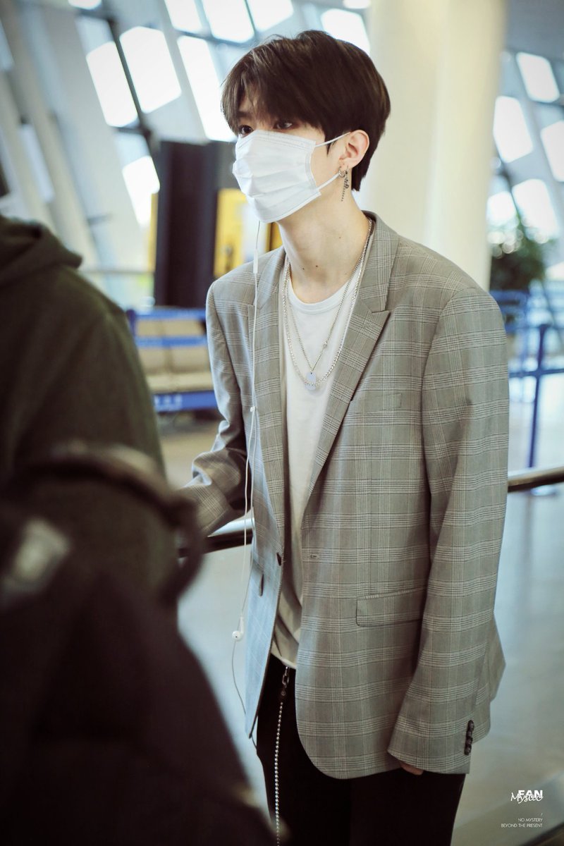 FanchengchengMy's tweet photo. 20180419 PVG 🍒
©FocusChampion 
#fanchengcheng #CHENGCHENG #范丞丞 #丞丞 #판청청 #청청 #NINEPERCENT #百分九少年 #百分之九 https://t.co/R8LNKDJQt6