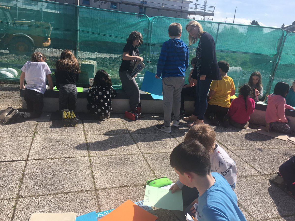 3rdclassGETNS's tweet photo. Making the most of the sunshine today ☀️ #teamwork #cooperative learning #outdoorlearning #getns https://t.co/4Nsei4Yrzc