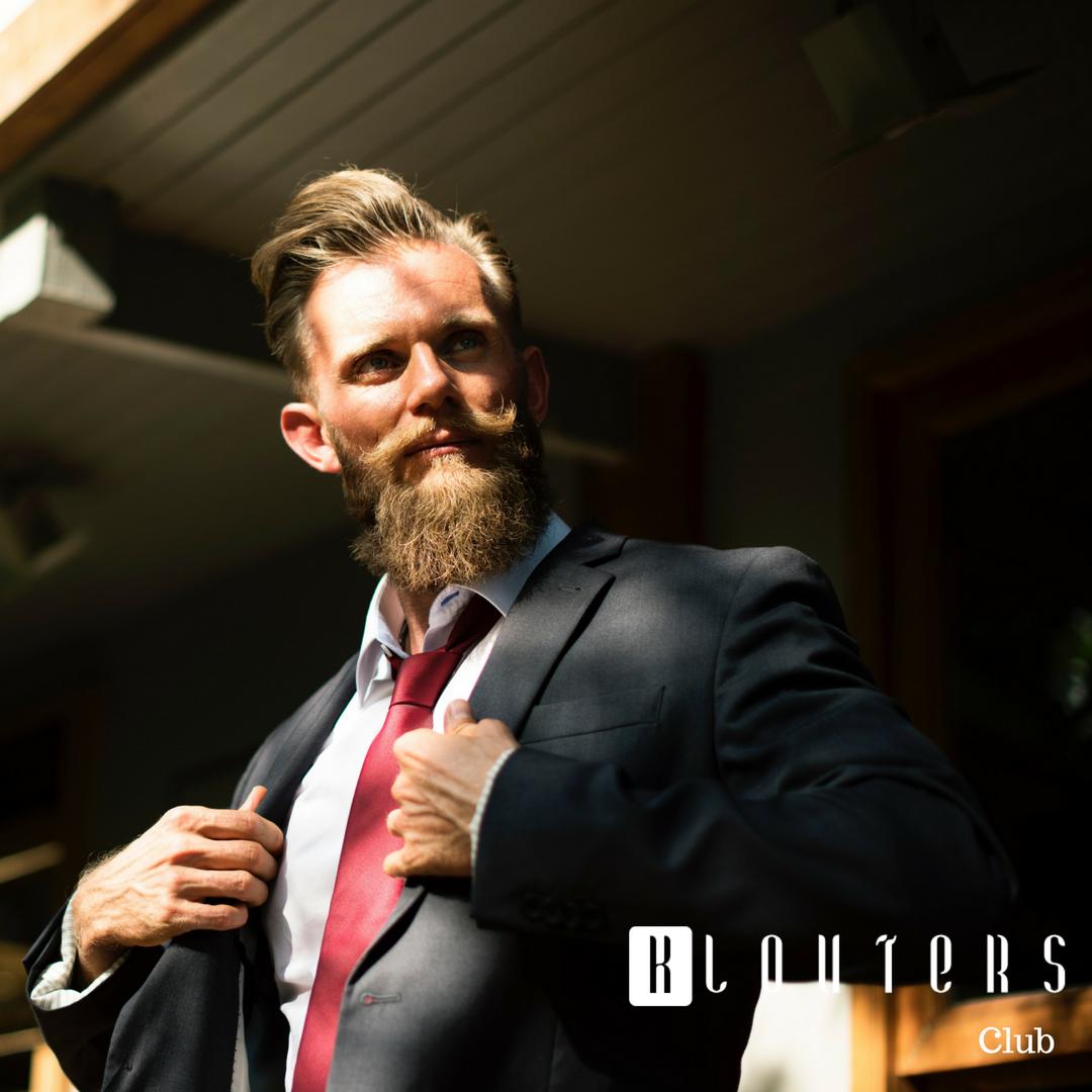 Klouters's tweet photo. ¡Últimos descuentos en corbatas!  👔 ➡➡ CÓDIGO: CKSPRING #influencer #modamasculina #ootd #moda #hombre #corbata #instamoment #fashion #estilo #kloutersclub #trendy #zapatos #castellanos #descuentos #exclusivo https://t.co/9bf1c7Xz89