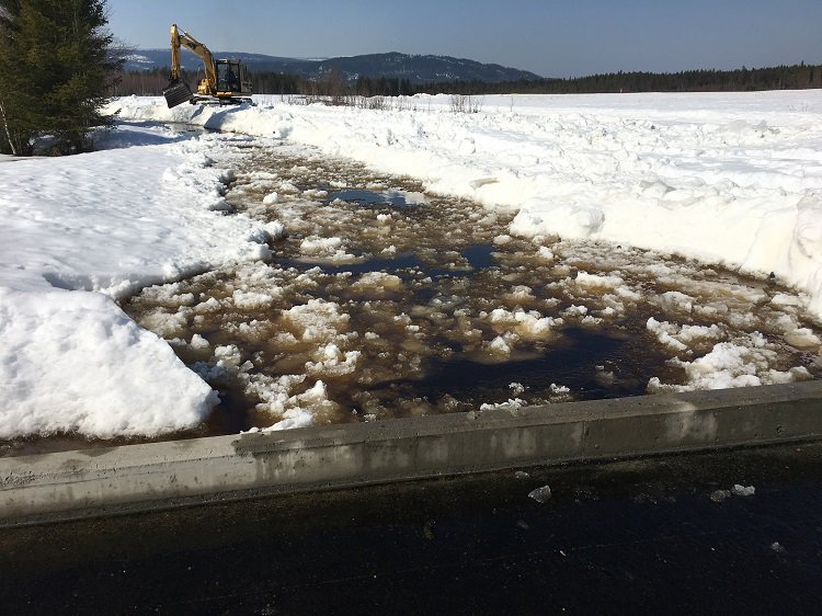 Vi bygger forsvarsevne hver dag. Det innebærer også å holde skytefelt, eiendommer og anlegg operative under flom. forsvarsbygg.no/no/nyheter/kam…