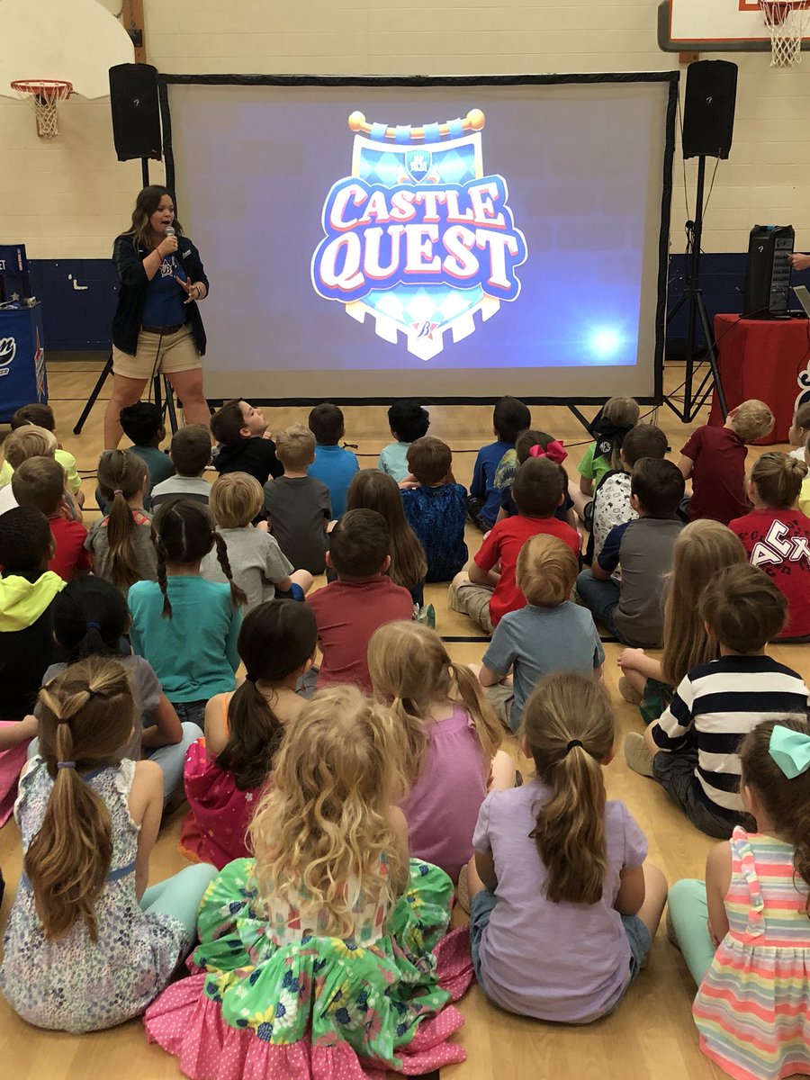 MrsThomassClass's tweet photo. Boosterthon pep rally day 1!!! #helpmyschool #castlequest #kindergartenrocks @Midway_Mustangs https://t.co/zSmlZG4Ye7