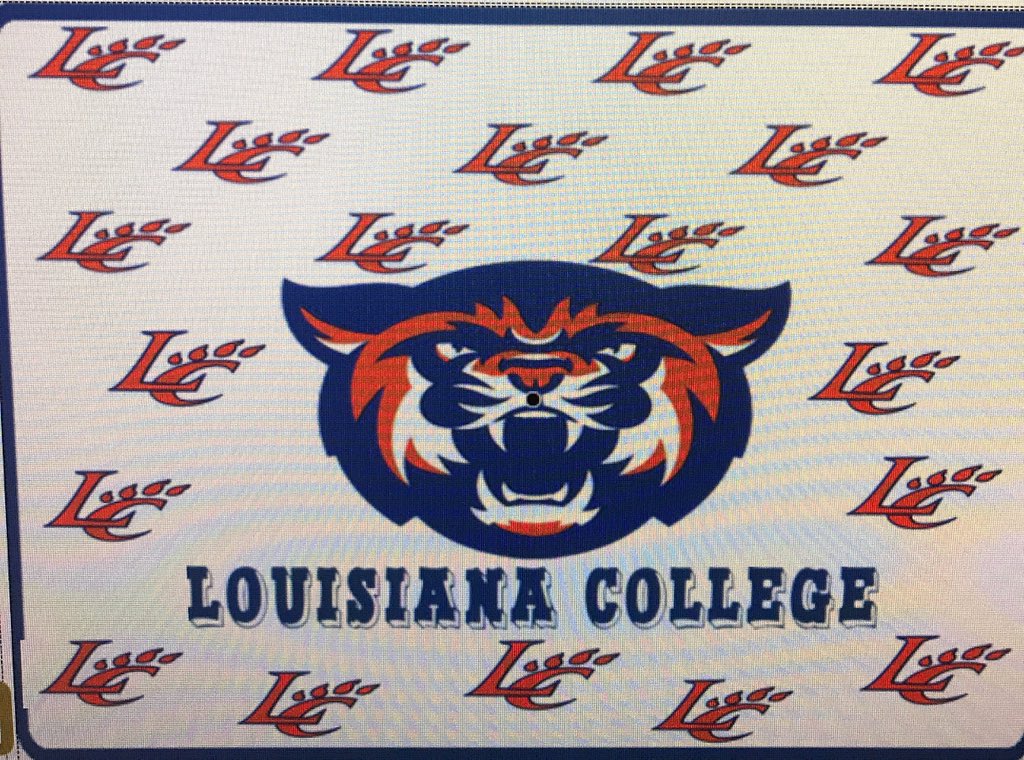 Johnson1Damian's tweet photo. I’ll be signing my LOI at 9:45 A.M. in room 106 at False River Academy today!!! #ReaLCommitment18 🔹🔸@CoachCharlesLC @RecruitLouisian @louisiana1A https://t.co/oPtaUnexHP