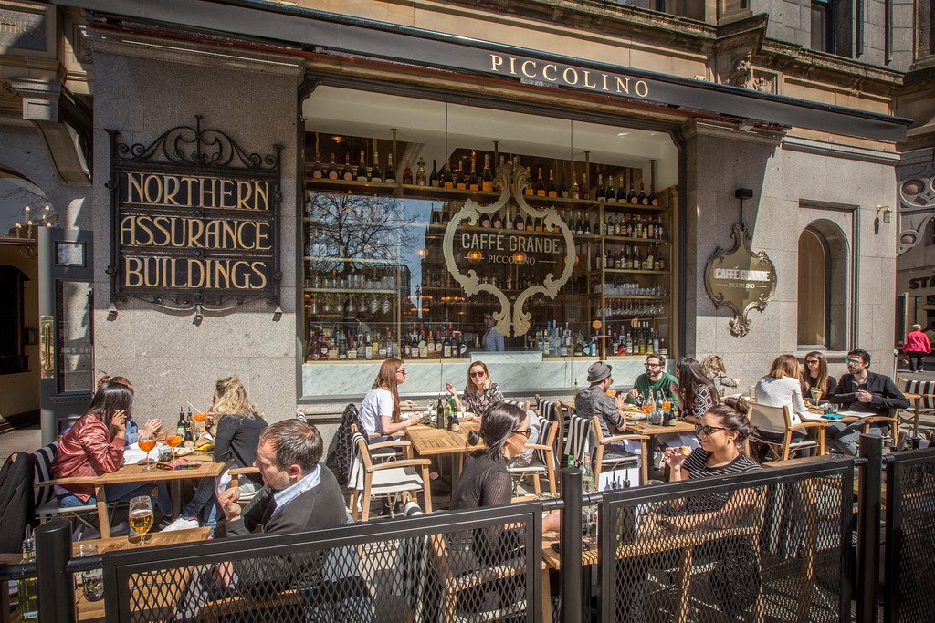 Hello #WarmestDayOfTheYear! If you need us, we'll be cooling down over a refreshing cocktail on our terraces! x

#sunshine #heatwave #ThursdayThoughts