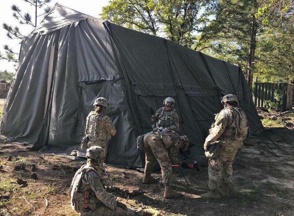 82ndADSTB's tweet photo. 189th Combat Sustainment Support Battalion (Superchargers) finish strong this week at the end of JRTC 18-06. Supercharges are ready to support and fight tomorrow's fight even with wild horses roaming the simulated battlefield. @82ndABNDiv https://t.co/vnbw0L4xNN