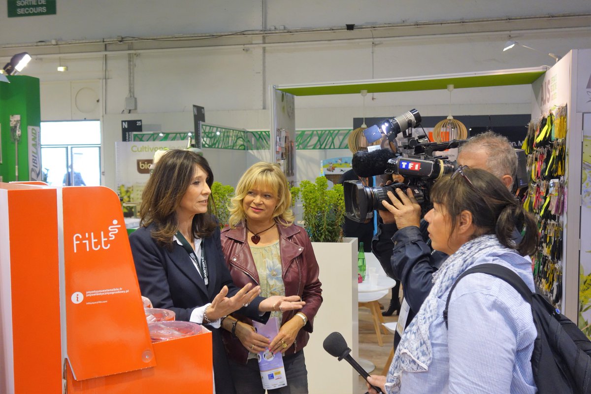 WGEC1's tweet photo. Les Labellisés des 3 dernières années sous le feu des projecteurs de TF1 lors des dernières Journées de Collections à Marseille. Le reportage sera diffusé au 13h ou au 20h entre le 27 et le 29 avril ! #JDC #TF1 #Labels #WGEC #Eluparlesfemmes https://t.co/lU8PbCZOUy