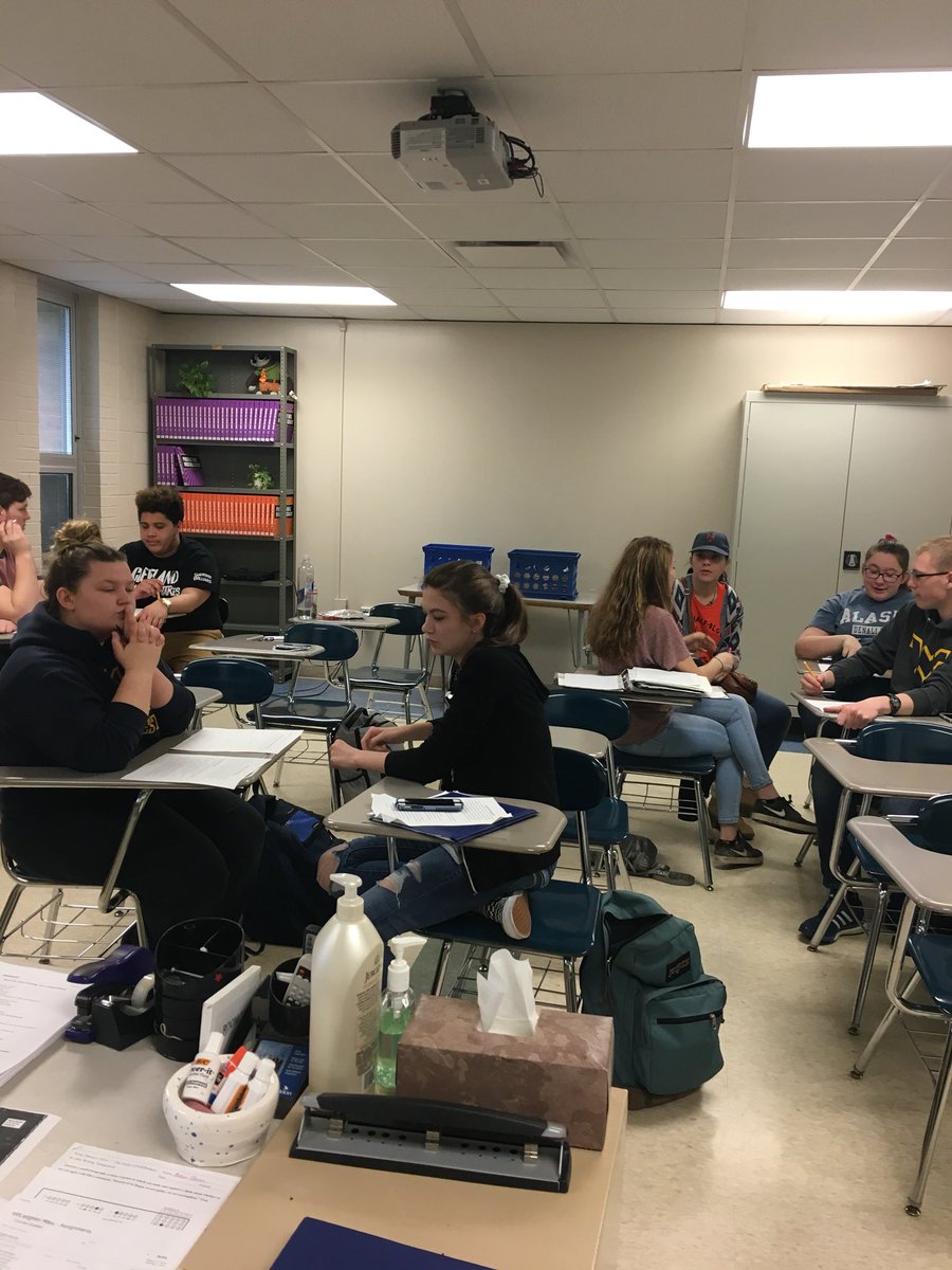 mrs_vokic's tweet photo. Contemporary Literature: Students are creating their own dystopian society...taking fears and thoughts of our future society and making it “real”...Bill of Rights, Government, Education, Environment, Propaganda, Average Citizen, etc. #SouthHSpointsofpride #dystopianliterature https://t.co/sCHTec3b5X