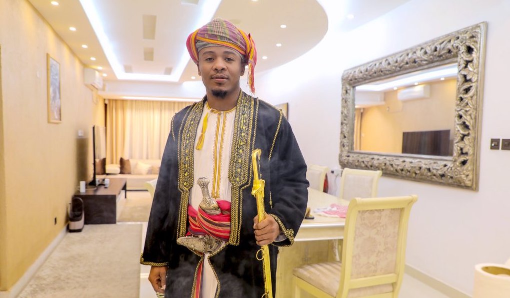 Tanzanian Singer Ali Kiba Marries Kenyan Beauty In Mombasa (Photos) bit.ly/2vxuu5C