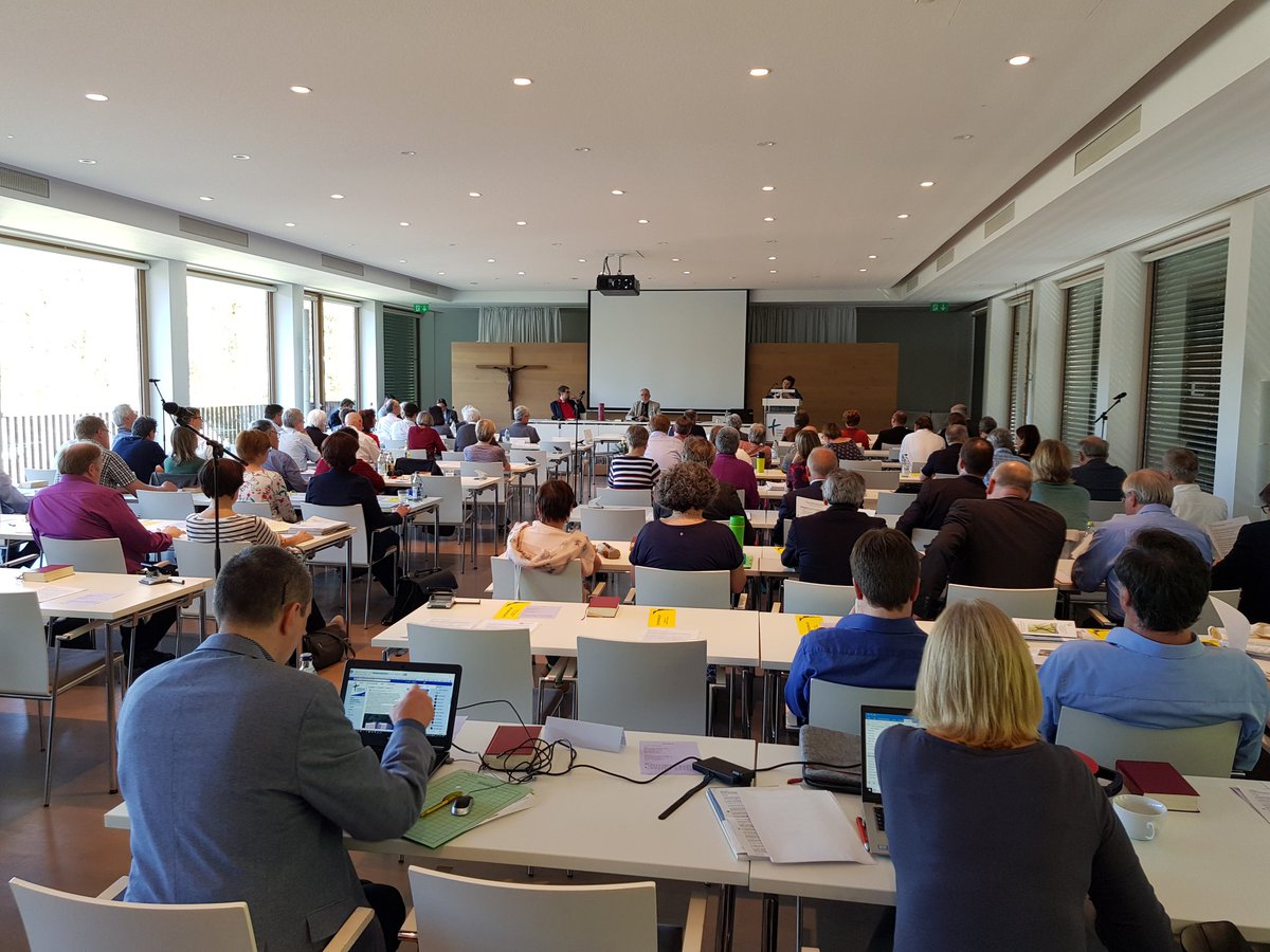 Los geht's: Digitalisierung, Individualisierung und Globalisierung nicht abwarten, sondern gestalten. Landessynode und Evangelische Jugend planen bis morgen gemeinsam die langfristige Entwicklung der #Kirche   <a href="/ekiba/">EKIBA</a> <a href="/L_gutj97/">L. Gutj...</a>