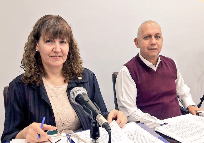 PabloVillegas19's tweet photo. #Ahora Comenzando la 3ra. Sesión Ordinaria del 2018, junto a la Legisladora @monica_urquiza. #MPF54 #LegisTDF #BloqueMPF https://t.co/ErKijqSGfw