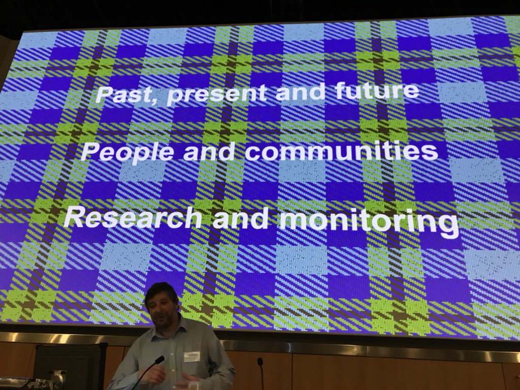 Dr Bill Brierly of the @freshwaterbio introduces the key role people can play in monitoring and managing freshwaters at the 100th @Scottish_FwGrp meeting with the FBA tartan in the background #RiverflyPartnership #PearlMusselConservation