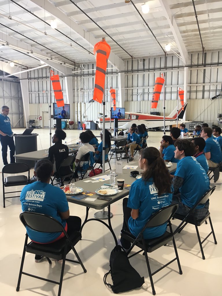 SASeducator's tweet photo. It’s a beautiful morning for #Dataonthefly. #aviation @ncscifest #Stratux #SAS #STEM https://t.co/zazYFrBkzm