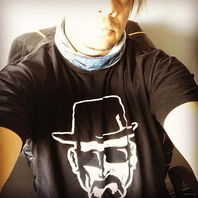 MangaCorta's tweet photo. ya en el trabajo... mangacorta siempre en la piel! te gusto el diseño? miles mas en nuestra página #mangacorta #breakingbad #heisenberg https://t.co/l8hAng19EY https://t.co/AdaoERIYAq