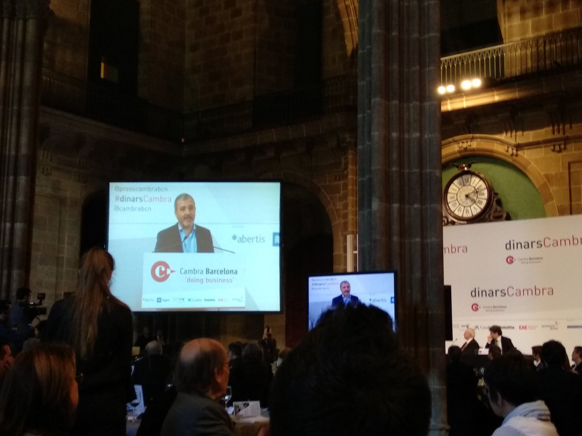 albabrosado's tweet photo. La nova metròpolis: L'espai públic ja no és només físic, sinó també digital #davosdigital #MWC #opendata #dinarscambra @cambrabcn https://t.co/IPGKrcd9gk