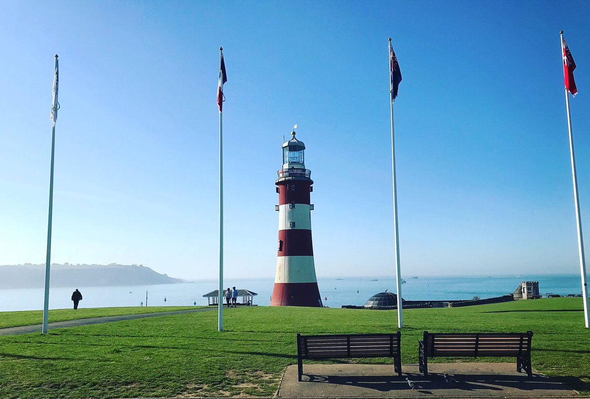 Can you picture yourself sitting on that bench enjoying the view? With a sunny weekend ahead, a beautiful bank holiday not that far away and the May half term in sight, why not book your break in #Plymouth! With #sea, #city and countryside it’s the perfect spot! #staycation