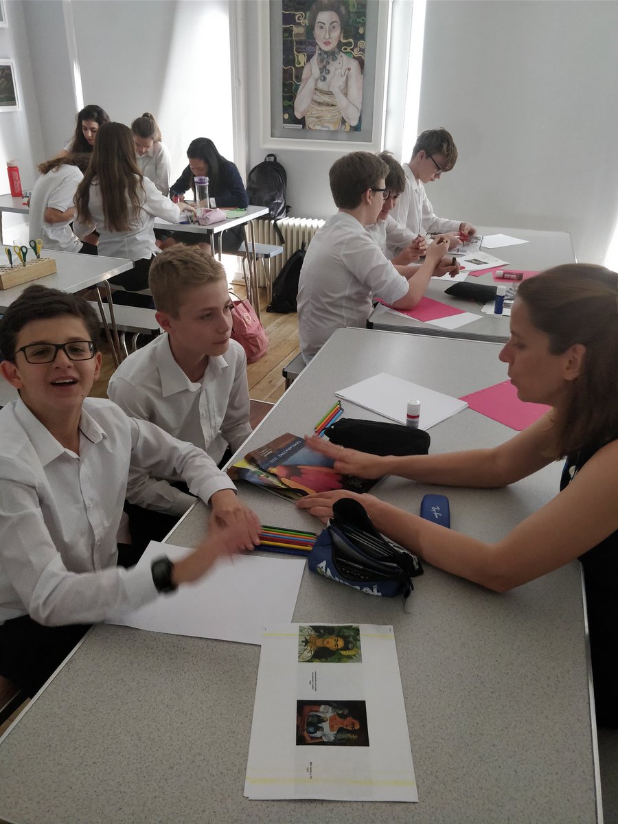 ThomasLalandePP's tweet photo. Frida Kahlo workshop in Spanish today! @MaiacarmenRuth @year8_pps https://t.co/QrIkQTJNHY