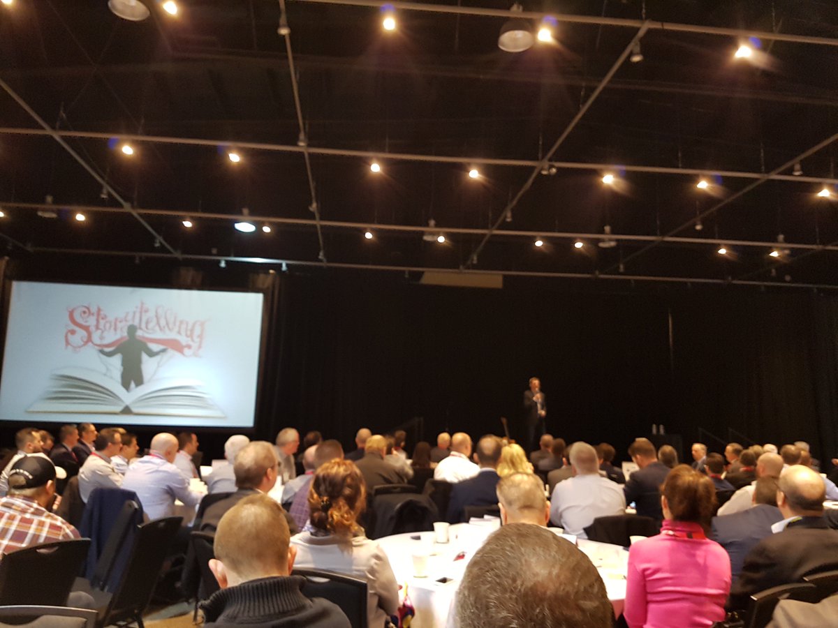 OverTheRoadMag's tweet photo. Dave Carroll - keynote speaker at the #truckworld2018
VIP breakfast discussing how to brand yourself/ your company
#sonsofmaxwell #branding #unitedbreaksguitars #trucking #truckers #truckingcanada #transportation #truckdaily #transport #trucklife #freight #logistics https://t.co/T1EH8xQkM5