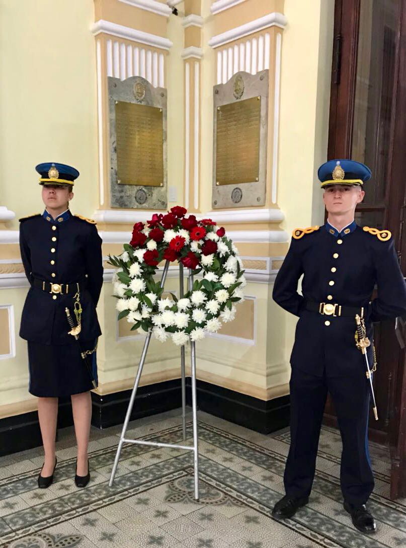 PFAOficial's tweet photo. En el Departamento Central de la #PFA, celebramos el Día Nacional del Policía 👮🏻‍👮🏾‍🚔instituido como recordatorio de la invalorable misión que desarrollan todas las instituciones policiales y fuerzas de seguridad del país.  🇦🇷 https://t.co/7IixXijJAz