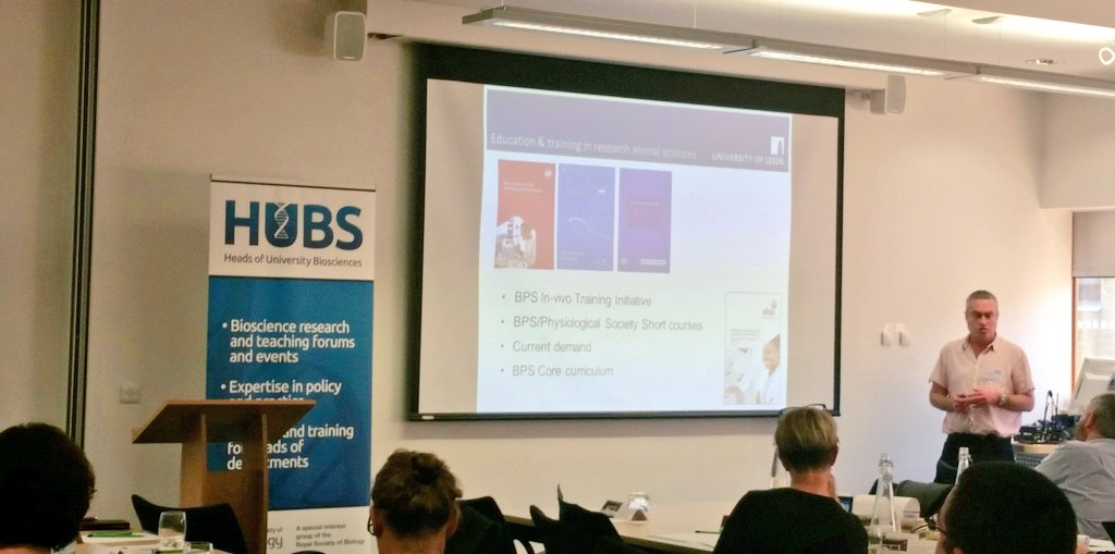 BiosciHeads's tweet photo. Dave Lewis on challenges delivering undergrad & taught masters in research animal sciences - skills gap in industry in In Vivo skills #SpringHUBS18 @BritPharmSoc https://t.co/xcvJFI2DBg