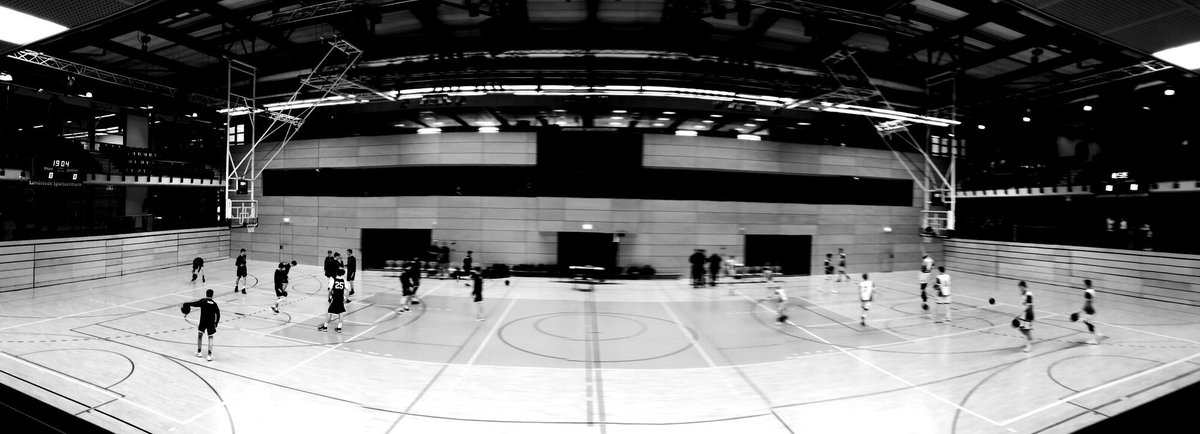 BAZwolle's tweet photo. New England Colonials op bezoek in het @LandstedeSport. 

Oefenwedstrijd tegen U16/U15 mix. #BAZWOLLE https://t.co/yqCcjPklRW