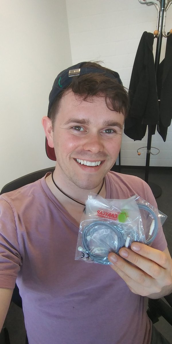 psyling_sam's tweet photo. #TFW you get new electrodes for the lab
#PhDLife #PhDFlow #Neuro #EEG #Science #InTheLab #Academia #LabLife #Linguistics #Psychology https://t.co/lpFo6FRWTy