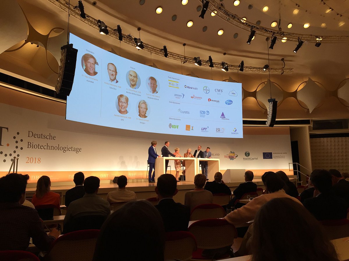 BerlinPartner's tweet photo. Bei den heutigen #DBT2018 sind wir mit einem Stand der #HealthCapitalBB #Berlin #Brandenburg dabei. Vielen Dank an @BIODeutschland für die inspirierende Veranstaltung mit interessanten Insights, regem Fachaustausch und prominenten Rednern. @peteraltmaier https://t.co/UjoJbnxgf5 https://t.co/vVmBp6iMLW