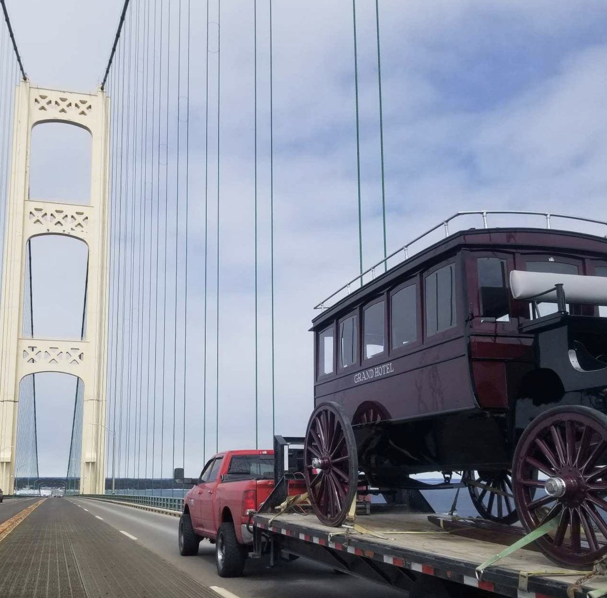 Grand Hotel tweet media