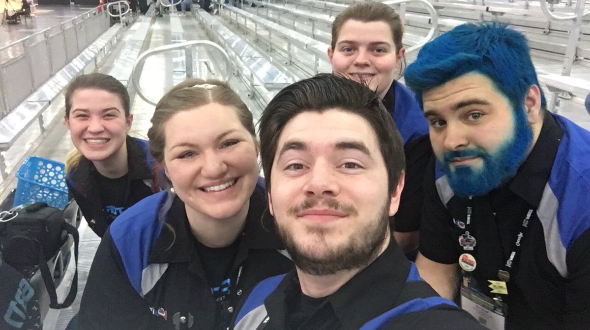 mstFIRSTalumni's tweet photo. Our officers are ready to take on #FIRSTChamp here to help mentor our local FRC team we helped get started! https://t.co/BmtRLOOXnm