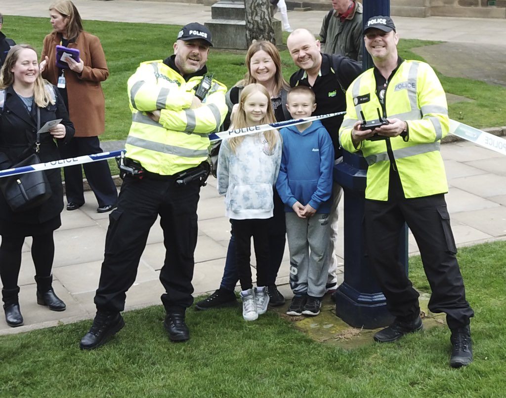 dronesWMP's tweet photo. Big hello to this family from #Oxford who popped to see our #drones at @bhamcathedral #droneselfie https://t.co/wqihZcYOLM