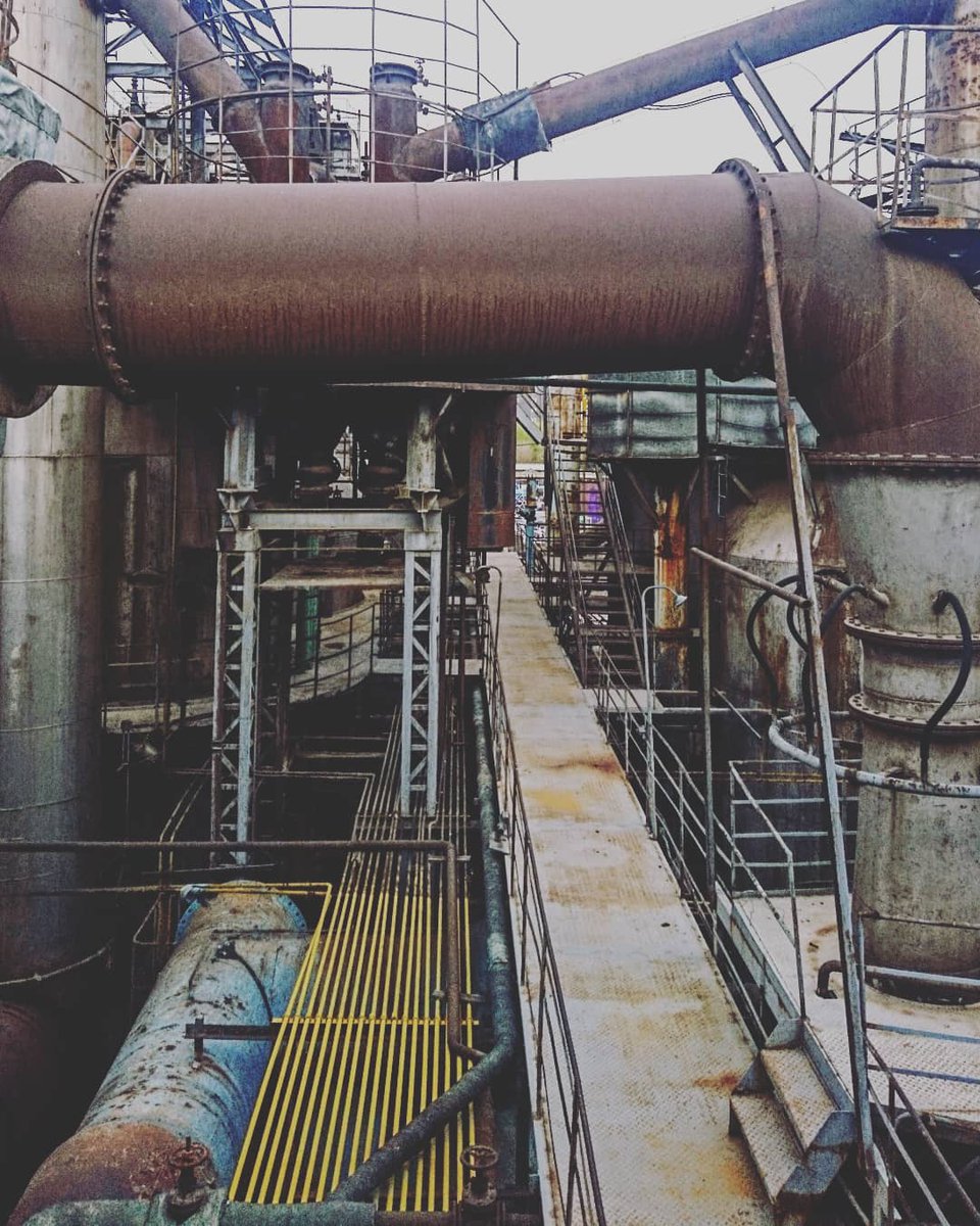 landais_cedric's tweet photo. ✈️❤️ [ Unique #avgeek &amp; #Arty pieces of #art in @798district #Beijing ] #aircraftwing #hainan2001 #pacegallerybeijing #yinxiuzhen #backtotheend #bauhaus like an #eastberlin in #china https://t.co/ekTk8GRVfp ❤️✈️ https://t.co/N1Nr5WMe7O