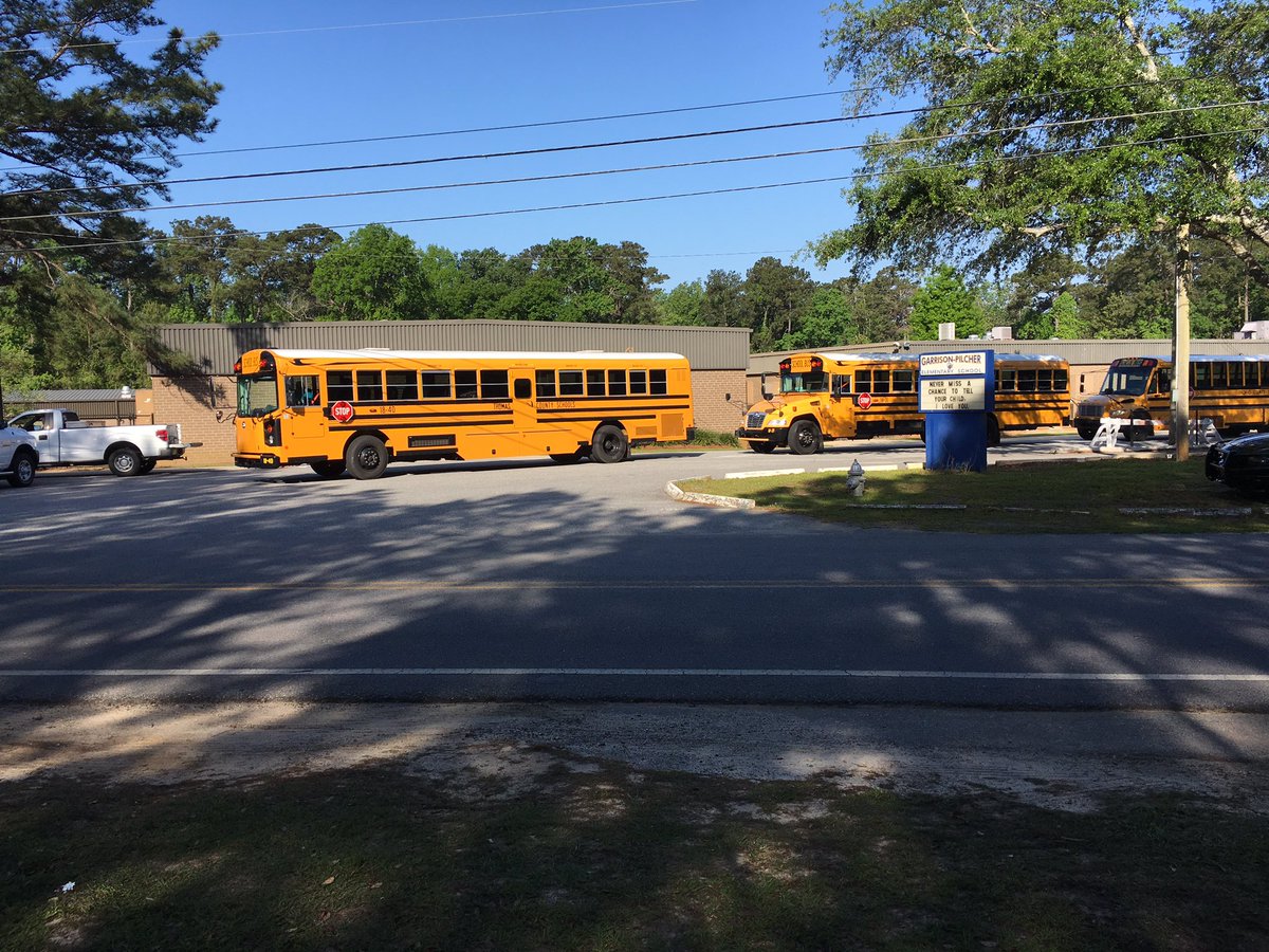 AshlynBecton's tweet photo. Garrison-Pilcher Elementary School on Hall Road has been evacuated because of a diesel spill at Hall and U.S. 319 North. https://t.co/DSGsUoWX2C