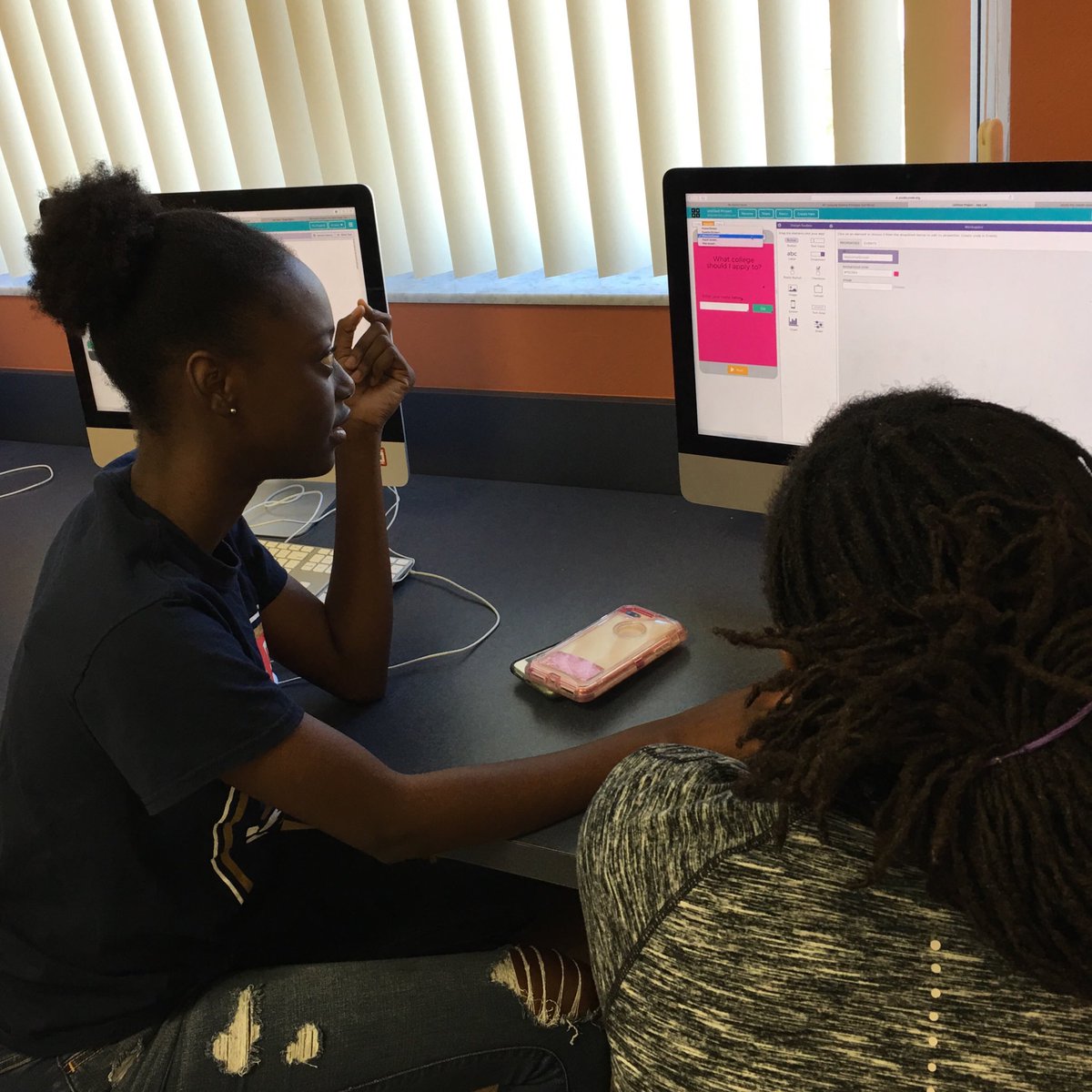 wysiwygWoughter's tweet photo. Exciting teacher moment when the girl who was frustrated and ready to give up is now pumped, proud and helping classmates! #CSforAll #growthmindset #TeachCode #codepbcsd https://t.co/3YxCCacWuy