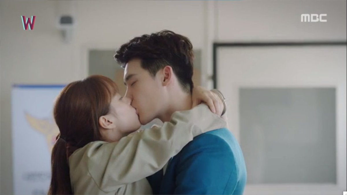 imohyeonjoo's tweet photo. Looks familiar. Okay. No comment haha. #INARSearch https://t.co/E8jhN03QLn