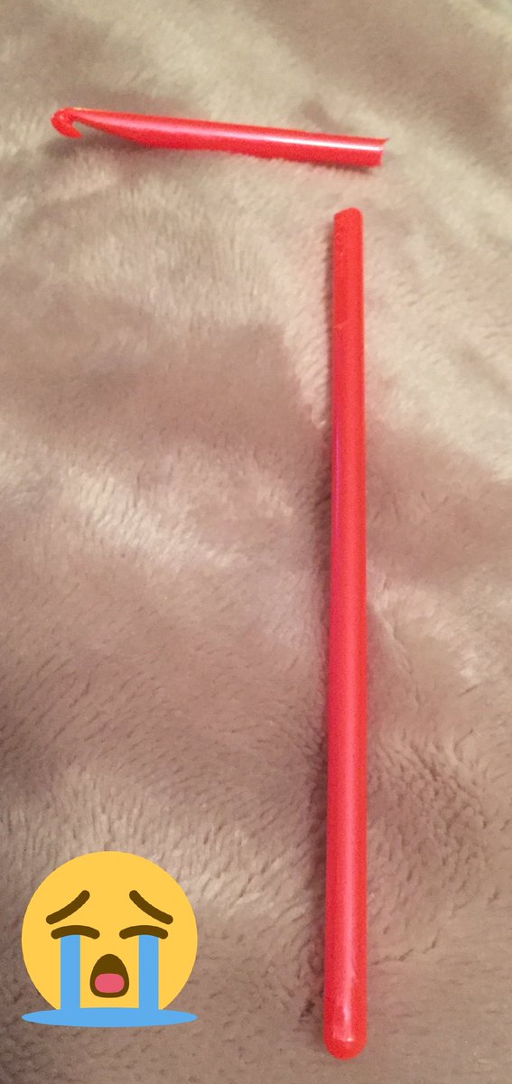 ExplodingStitch's tweet image. I can't believe I broke my favorite plastic hook!  Rest in pieces, buddy. #crochet #crochetartist #itdied