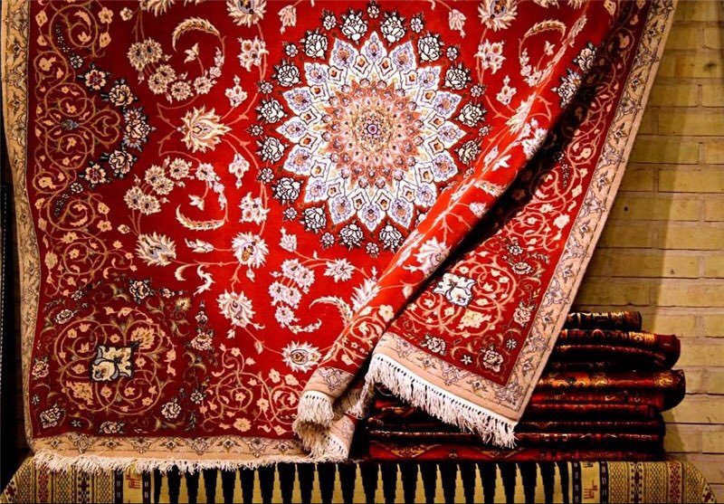 TurquoiseDomes's tweet photo. Iranian Carpet Weaving!
.
 #Tourism #Trip #Travel #Traveling #InstaTravel #Adventure #Explore #Hiking #Nature #Iran #ATMdubai #旅行 #伊朗 #carpet #people #handmade #hadcrafted #traditional https://t.co/XsJA6pKJuK