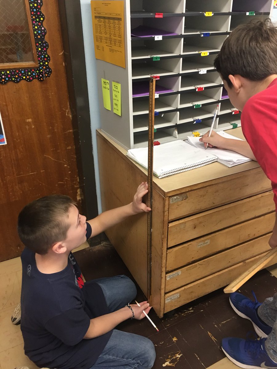 SayenLeonardo's tweet photo. Volume scavenger hunt! @SayenCounselor @SayenLions @JenMarinello https://t.co/oAlI58ybeZ
