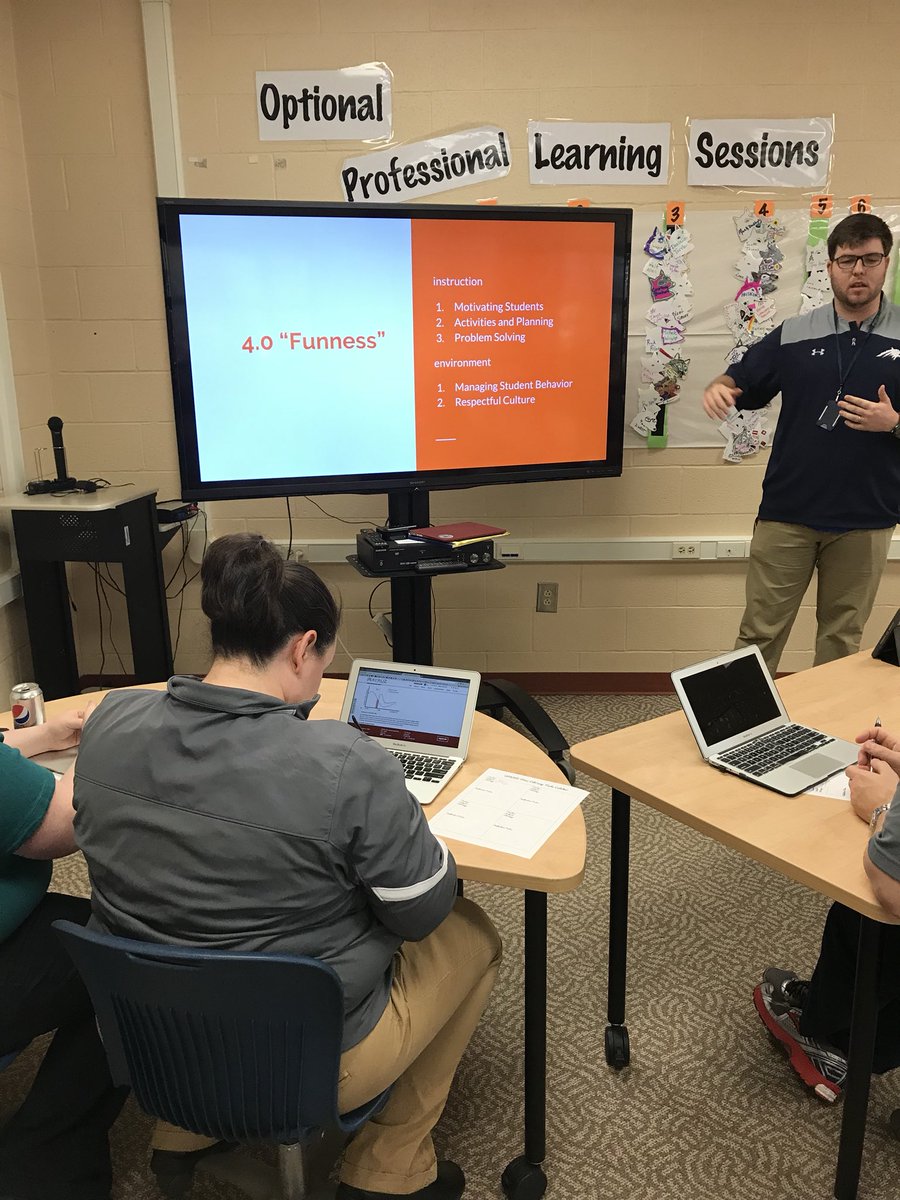 APMillerFPES's tweet photo. Our very first Edcamp! Teachers sharing with teachers @WhiteKnollHigh What a wonderful day of learning. @jamiefpowell12 @CarolinaMills98 @BaddieBoyerWKHS @markdudley19 @scagle12 #howlaboutit #growlearnshare https://t.co/xNjW5f5EnJ